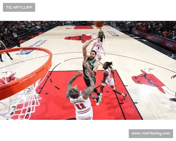 公牛不敌热火遭遇三连败,德罗赞独木难支球队战绩下滑 公牛不敌热火遭遇三连败,德罗赞独木难支球队战绩下滑